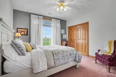 2104 332nd Avenue Dyersville IA 52040