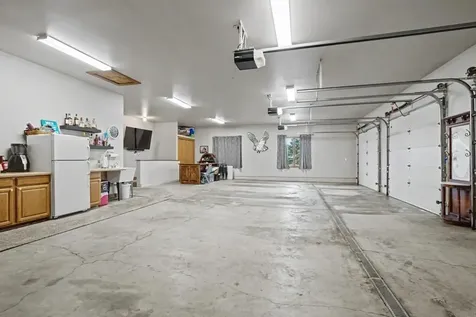 2104 332nd Avenue Dyersville IA 52040