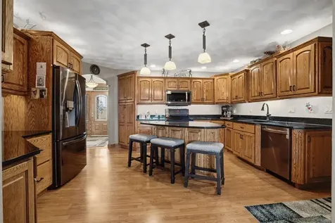 2104 332nd Avenue Dyersville IA 52040
