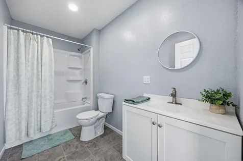 21686 257 Street Delhi IA 52223