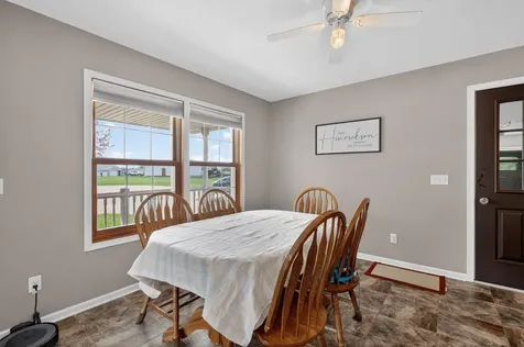 3817 Spring Court Waverly IA 50677