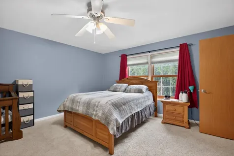 3817 Spring Court Waverly IA 50677