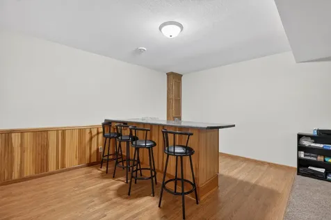 3817 Spring Court Waverly IA 50677