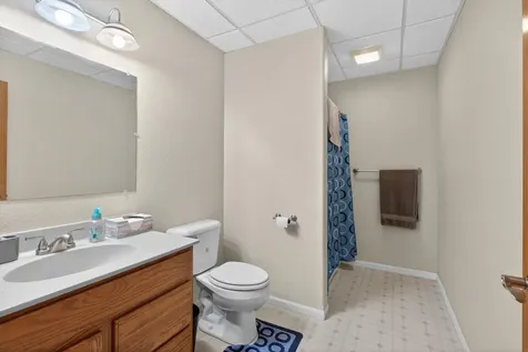3817 Spring Court Waverly IA 50677