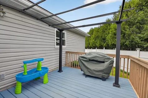 3817 Spring Court Waverly IA 50677