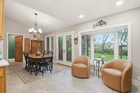 314 Lillian Lane Waterloo IA 50701