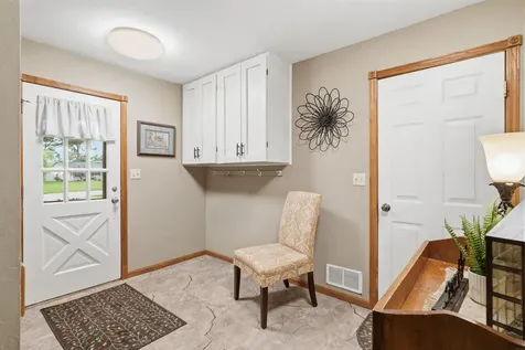 314 Lillian Lane Waterloo IA 50701