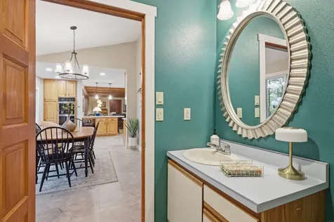 314 Lillian Lane Waterloo IA 50701
