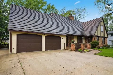 314 Lillian Lane Waterloo IA 50701