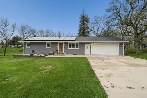 121 10th Street SW Oelwein IA 50662