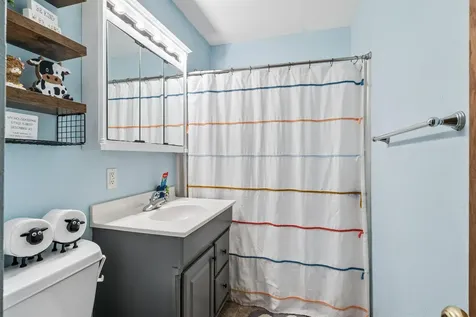 121 10th Street SW Oelwein IA 50662