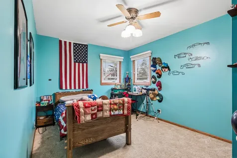 121 10th Street SW Oelwein IA 50662