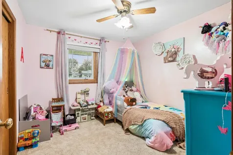 121 10th Street SW Oelwein IA 50662