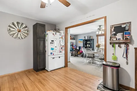 121 10th Street SW Oelwein IA 50662