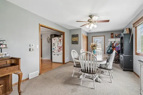 121 10th Street SW Oelwein IA 50662
