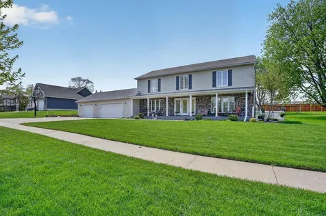 2124 Minnetonka Drive Cedar Falls IA 50613