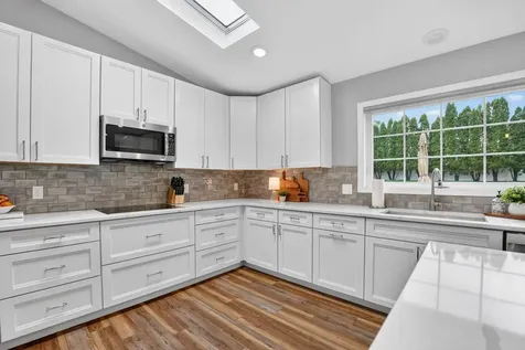 2124 Minnetonka Drive Cedar Falls IA 50613