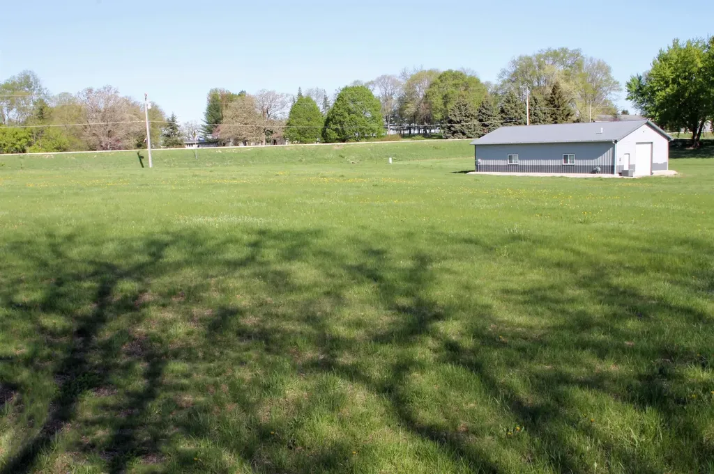 Parcel S Bremer Road Waverly IA 50677