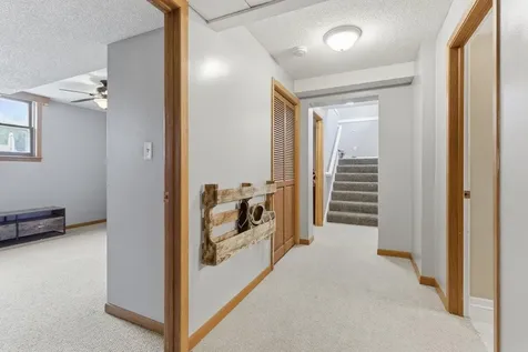 1102 Woodring Drive Waverly IA 50677