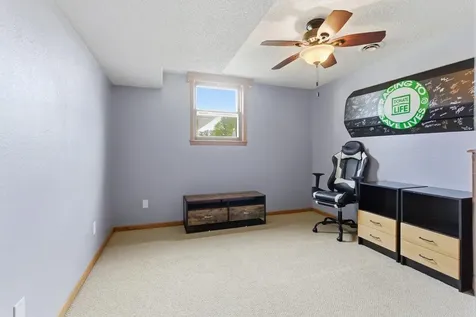 1102 Woodring Drive Waverly IA 50677