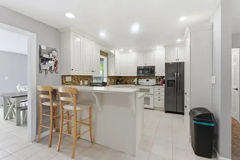 1102 Woodring Drive Waverly IA 50677