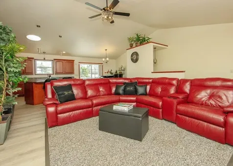 1210 N Walnut Street Sumner IA 50674