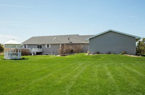 1210 N Walnut Street Sumner IA 50674