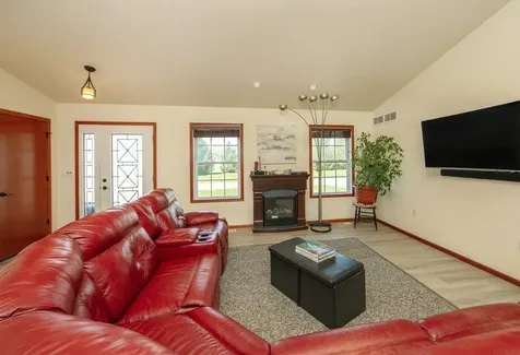 1210 N Walnut Street Sumner IA 50674