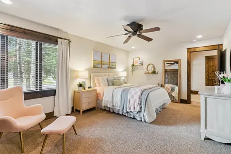 3538 Inverness Road Waterloo IA 50701