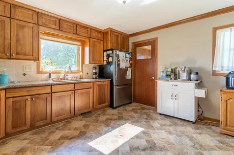 26455 225th Street Grundy Center IA 50638