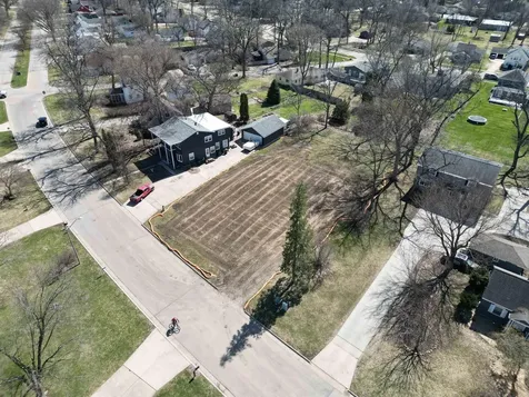 1623 Grand Boulevard Cedar Falls IA 50613