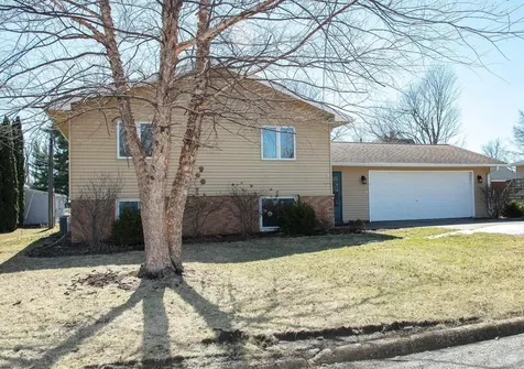 406 Monroe Street Dysart IA 52224
