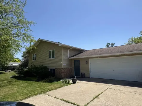 406 Monroe Street Dysart IA 52224