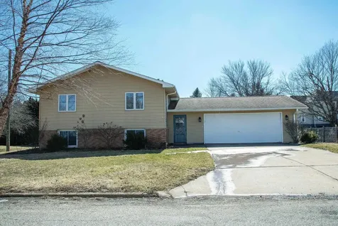 406 Monroe Street Dysart IA 52224