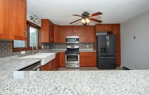 406 Monroe Street Dysart IA 52224