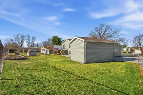 332 Fleur Drive New Hampton IA 50659