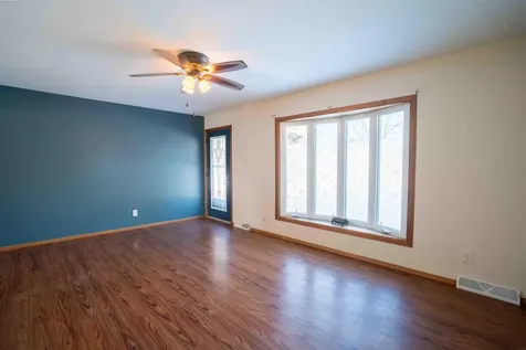825 Belle Street Waterloo IA 50702