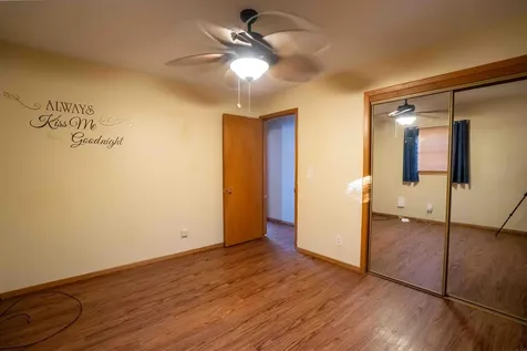 825 Belle Street Waterloo IA 50702
