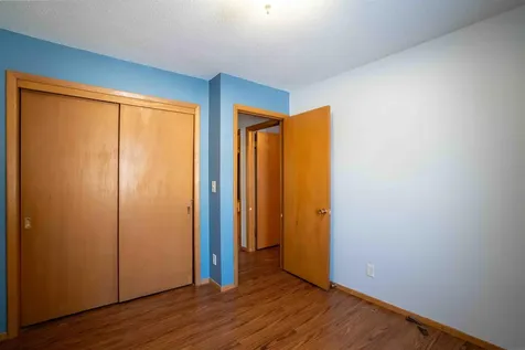 825 Belle Street Waterloo IA 50702