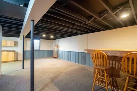 825 Belle Street Waterloo IA 50702