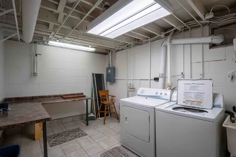 825 Belle Street Waterloo IA 50702