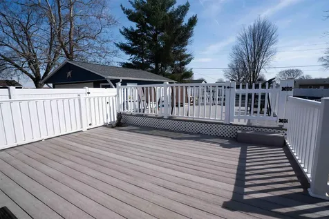 825 Belle Street Waterloo IA 50702