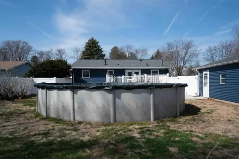 825 Belle Street Waterloo IA 50702
