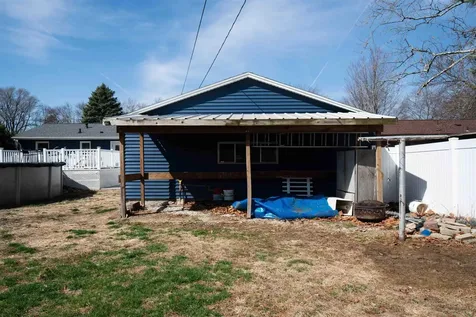 825 Belle Street Waterloo IA 50702