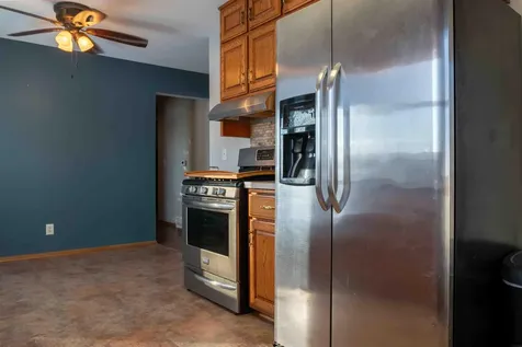 825 Belle Street Waterloo IA 50702