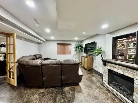 4720 Orellana Avenue Cedar Falls IA 50613
