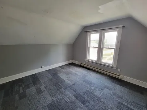 102 South Street Waterloo IA 50701