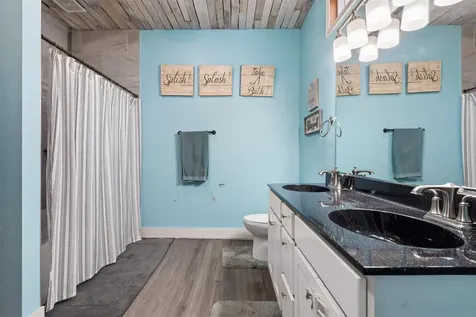 313 NE 6th Avenue Independence IA 50644