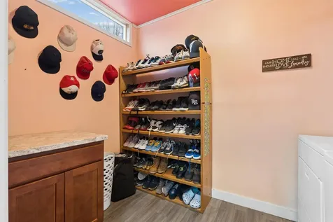 313 NE 6th Avenue Independence IA 50644