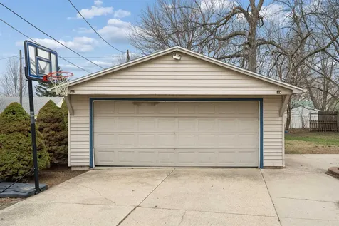 313 NE 6th Avenue Independence IA 50644